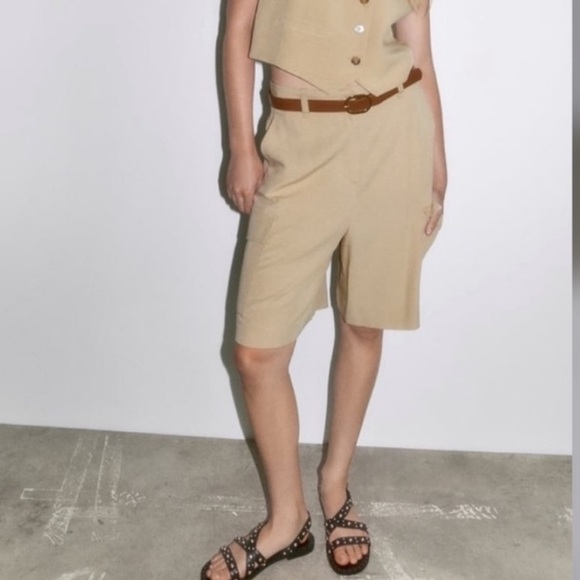 🆕 NWT Zara Black Leather Studded Sandals - Picture 3 of 16